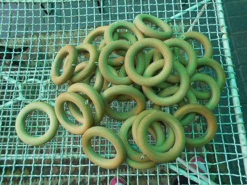 Wood curtain rings (31 as a lot)